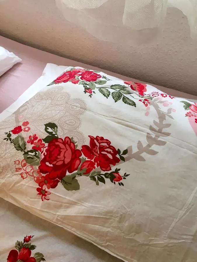 Romantic Two Bedroom Apartments Close To Normafa With Private Parking Budapest