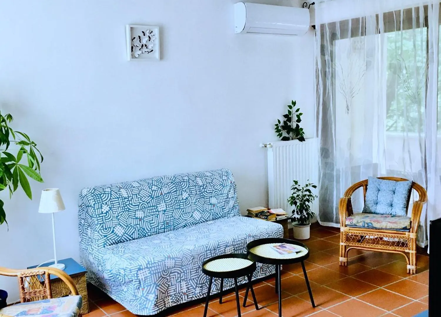 Romantic Two Bedroom Apartments Close To Normafa With Private Parking Budapešť